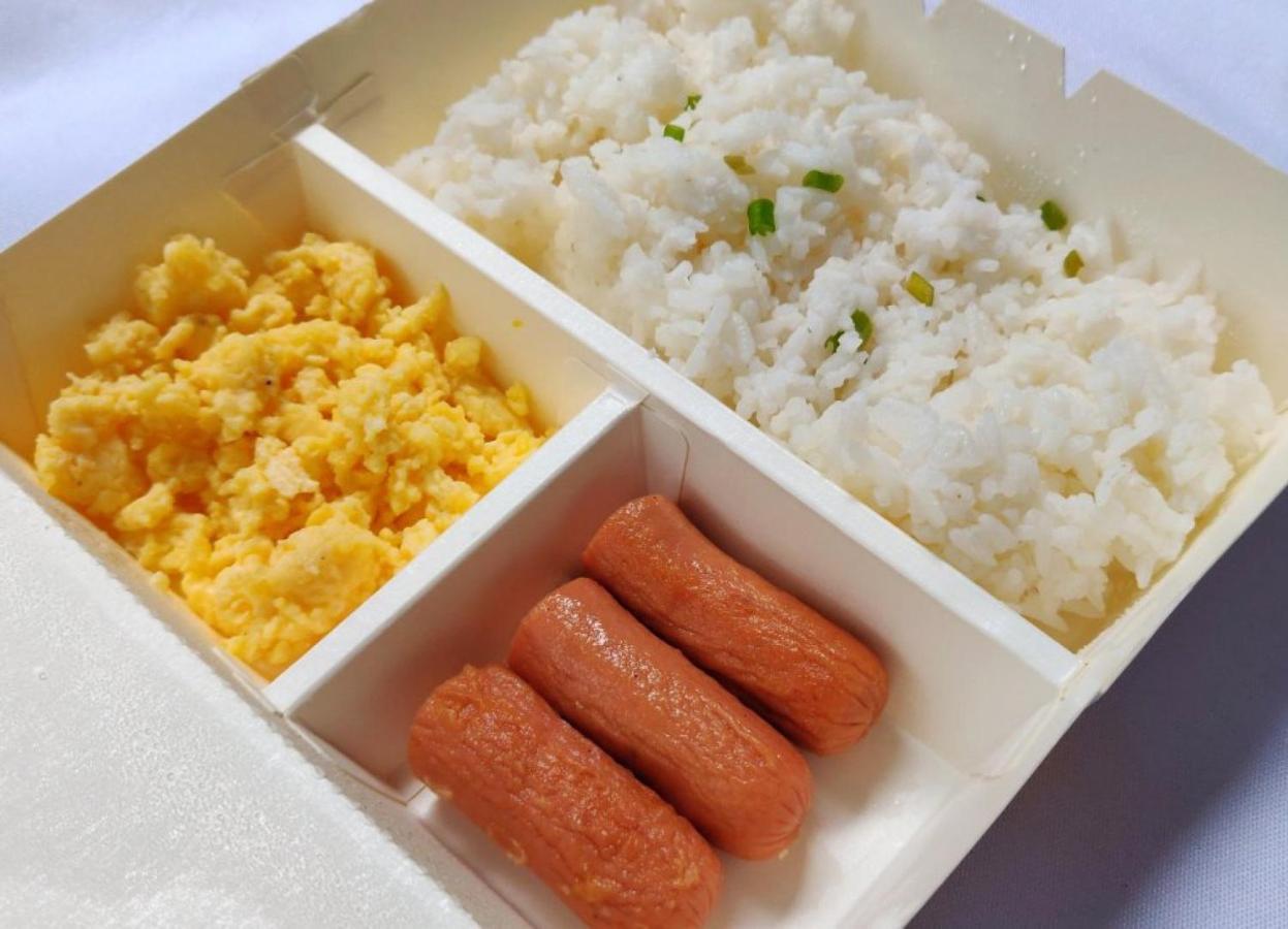 레드도어즈 플러스 @ 베터 리빙 파라나케 호텔 Paranaque City 외부 사진